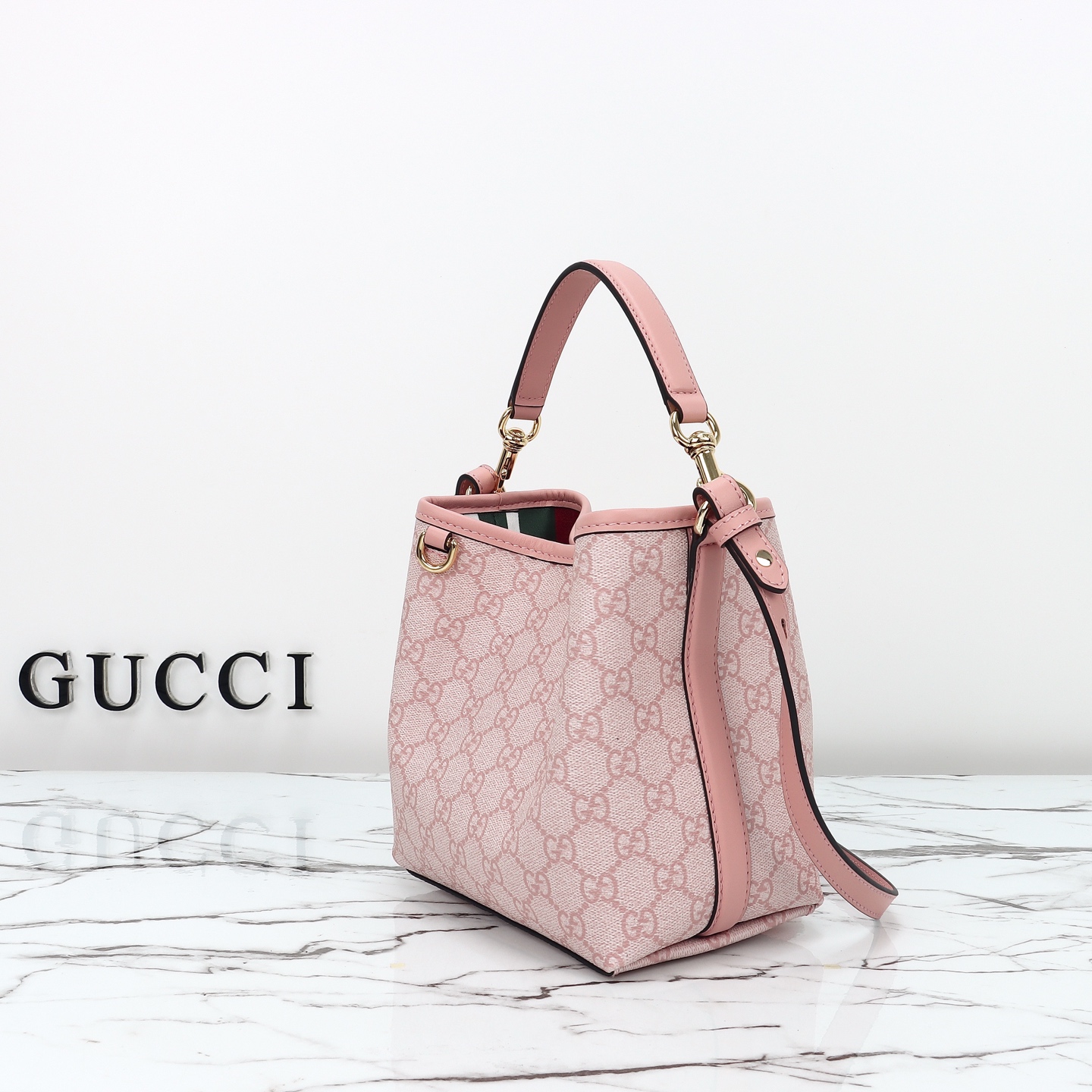 Gucci- Bucket bag -815118