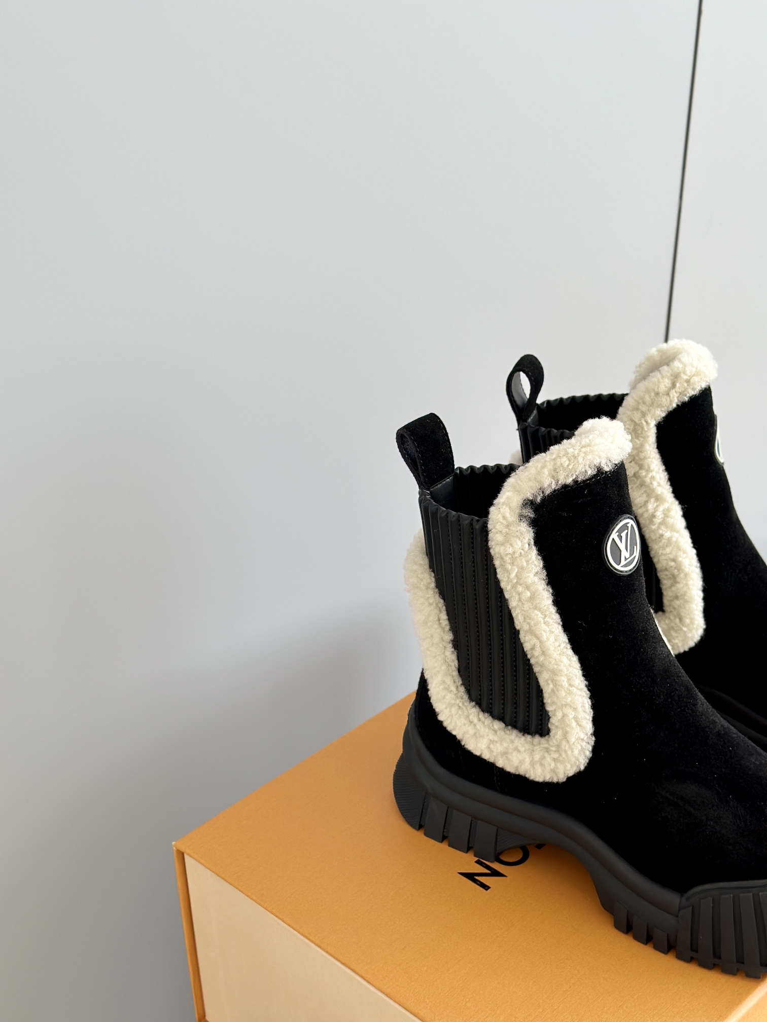 L House Ruby Chelsea Lamb ankle boots Doc Martens