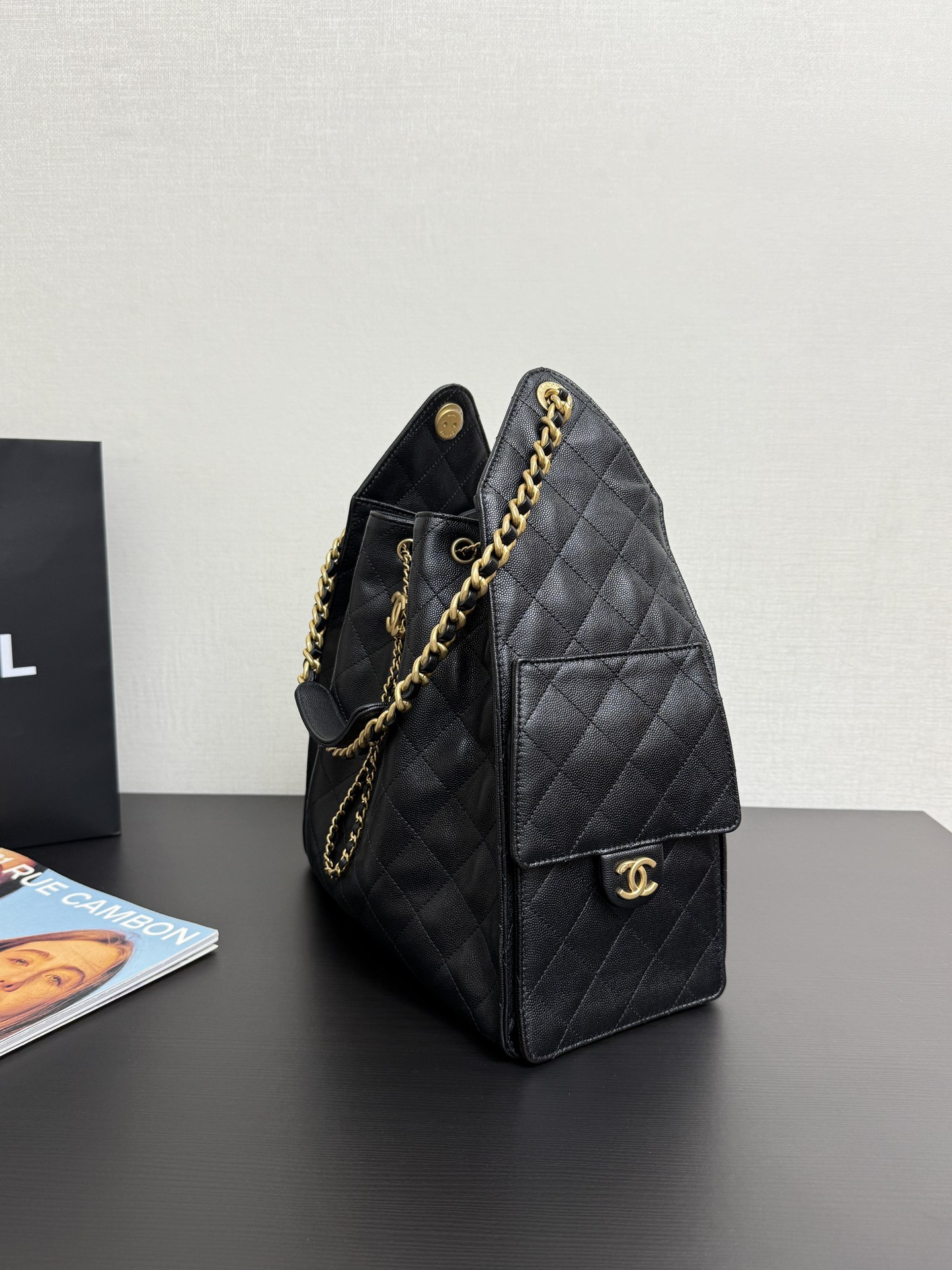 CHANEL 25 Medium Handbag