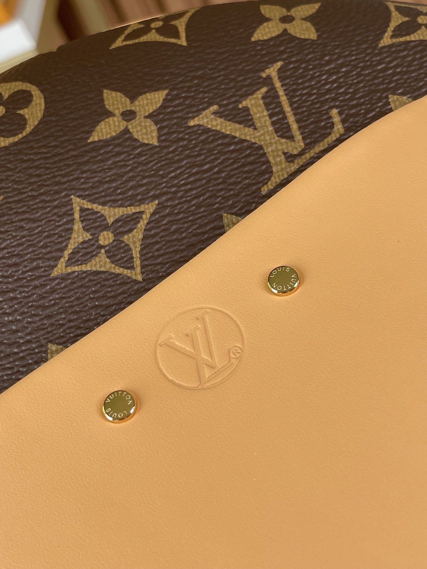 Louis Vuitton M45647 Boite Chapeau Souple MM