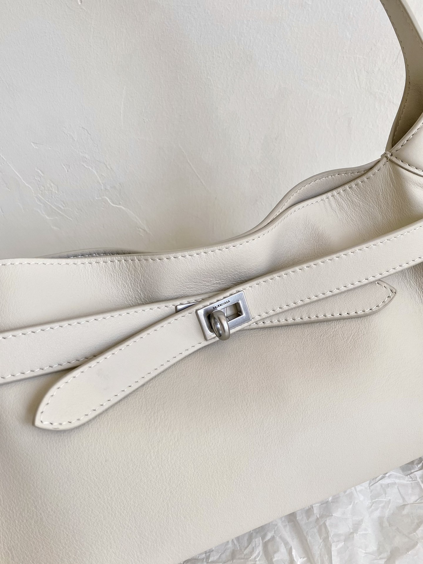 Balenciaga Bel Air-White