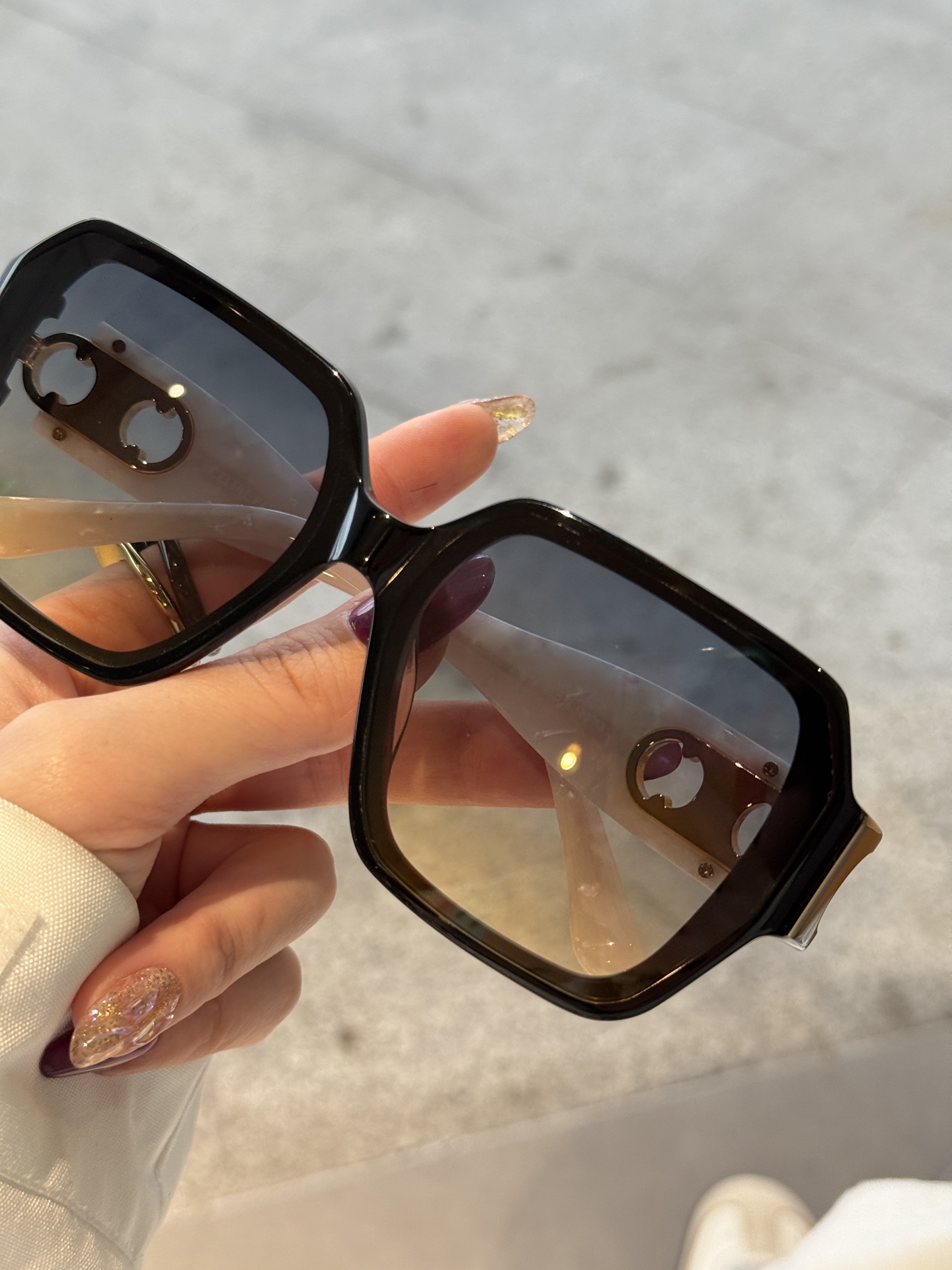 CELINE PARIS-MOD: CL40251U