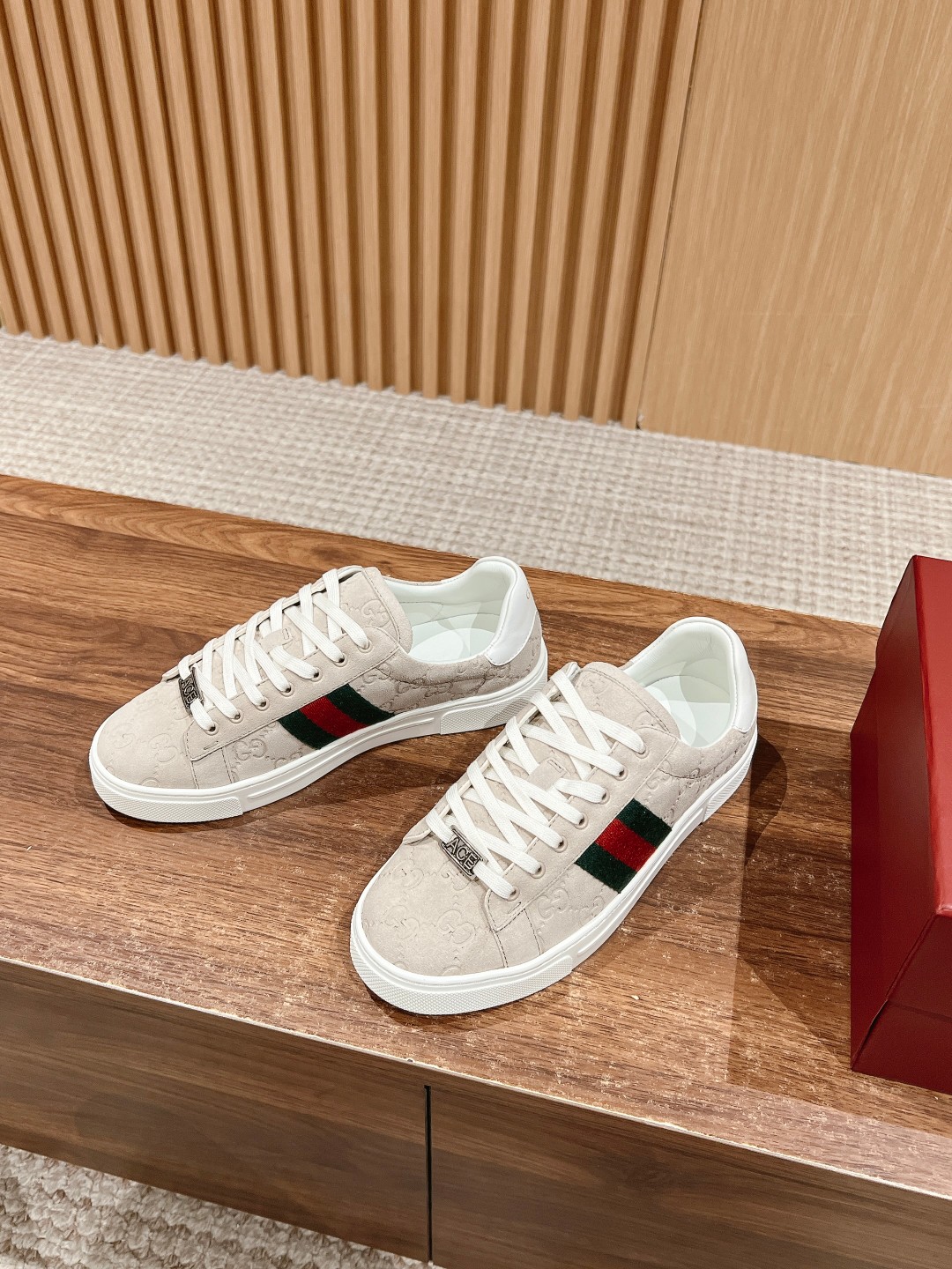 𝙂𝙪𝙘𝙘𝙞 𝘼𝙘𝙚#