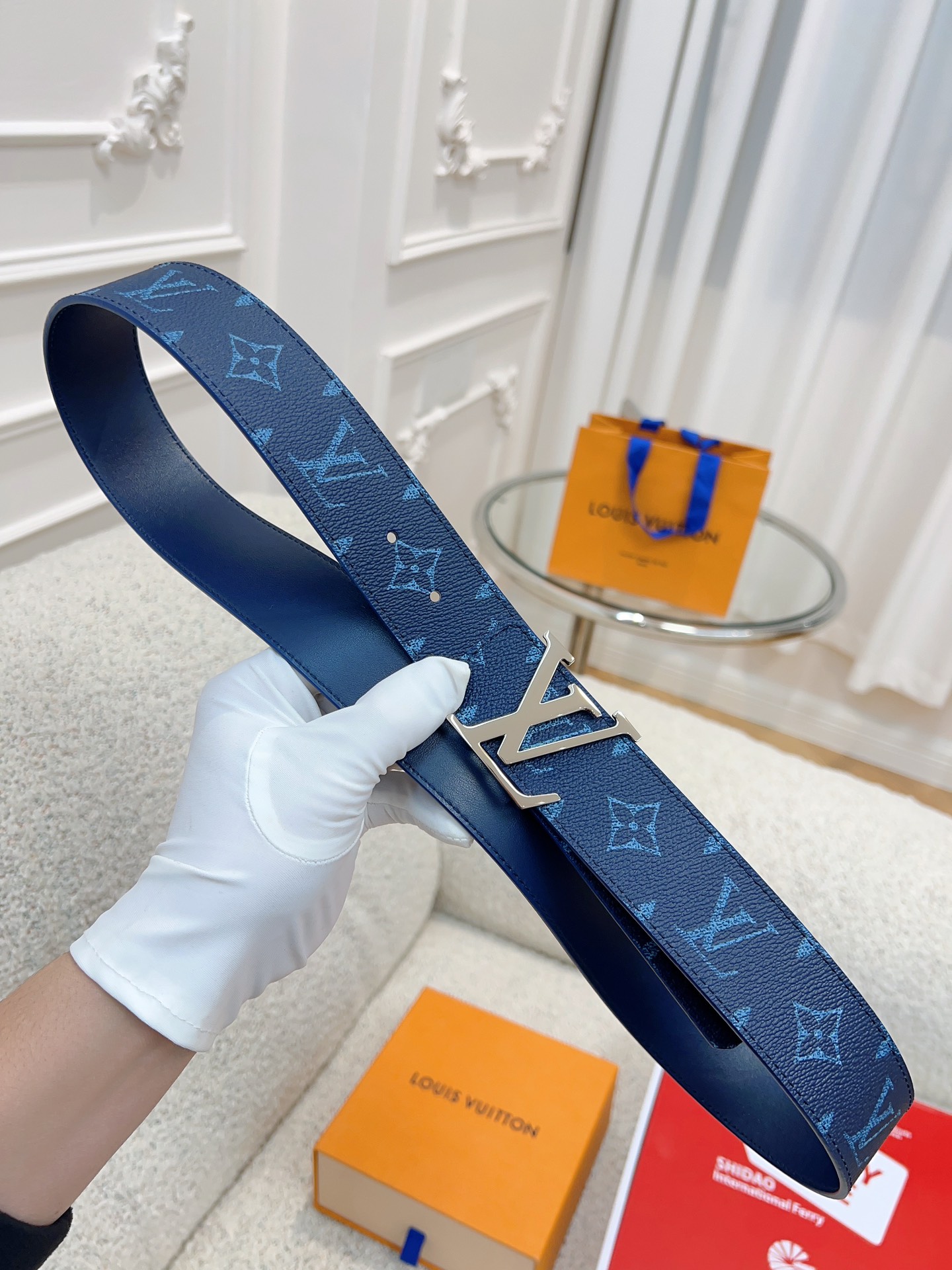 Louis Vuitton blue LV Initiales 40mm Reversible Belt