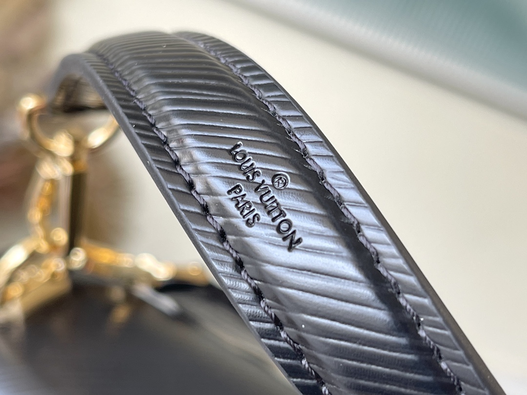 Louis Vuitton Black M21554 Twist MM