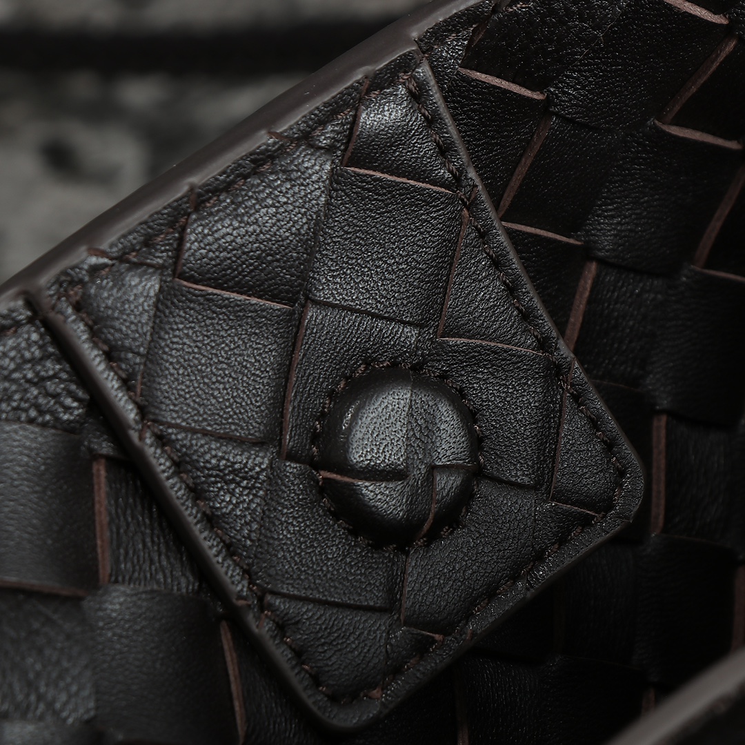 BV-East-West Andiamo-Black