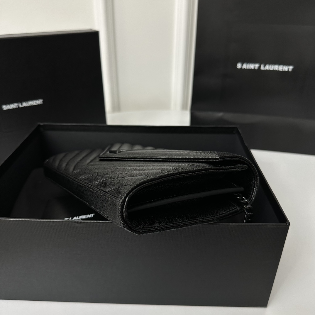 Cassandre Chain matelassé textured-leather wallet