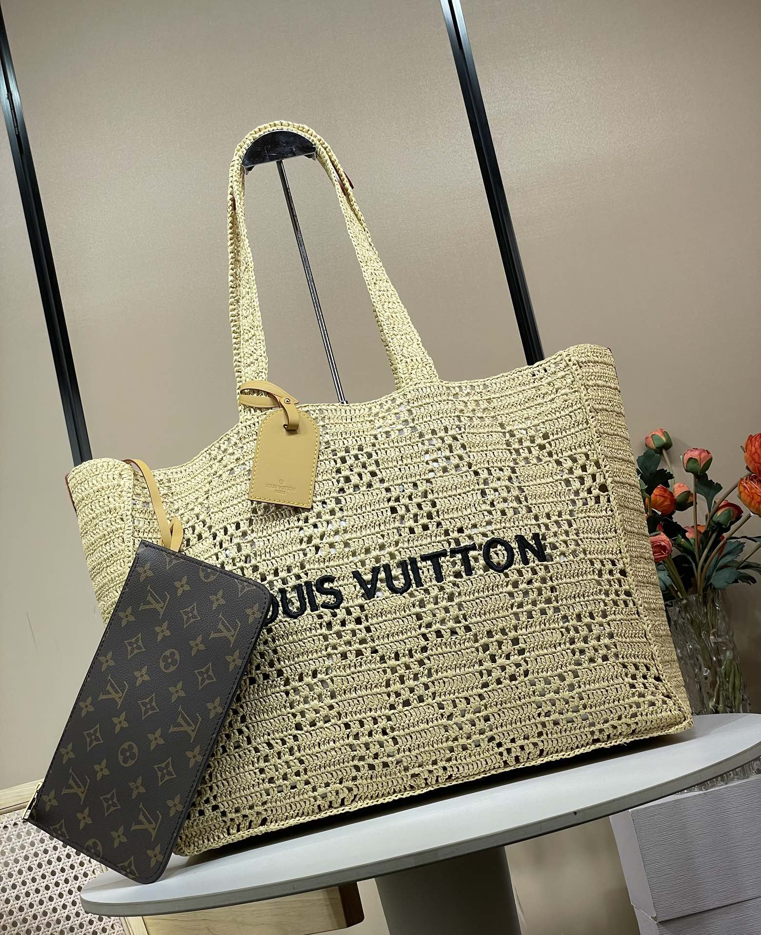 M25008-ONTHEGO handbag