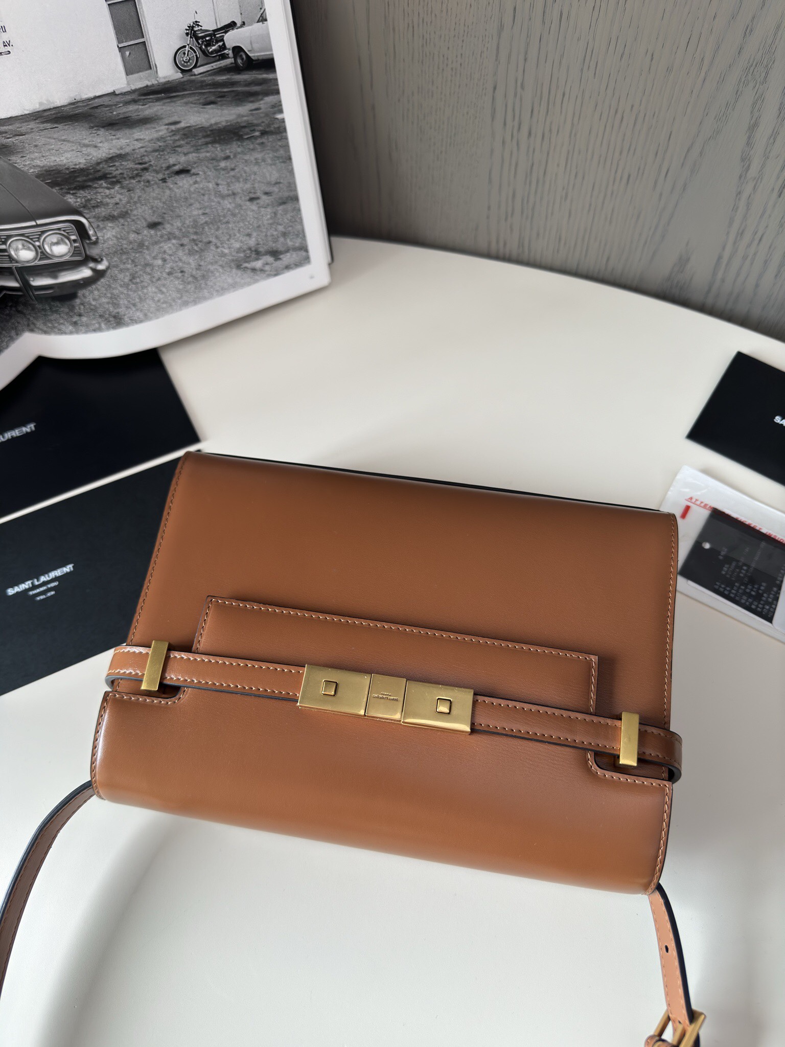 YSL-BROWN Manhattan Small shoulder bag