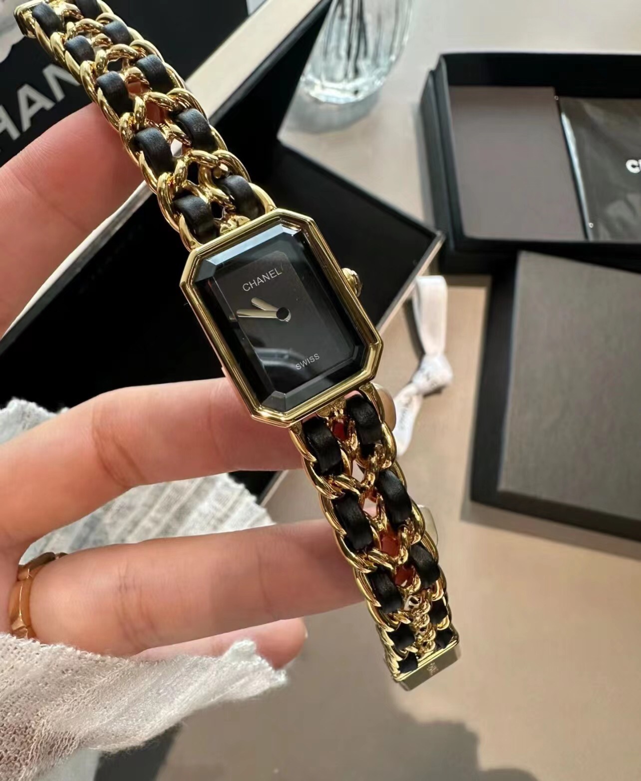 Chanel medieval sugar cube black gold black silver cowhide chain watch