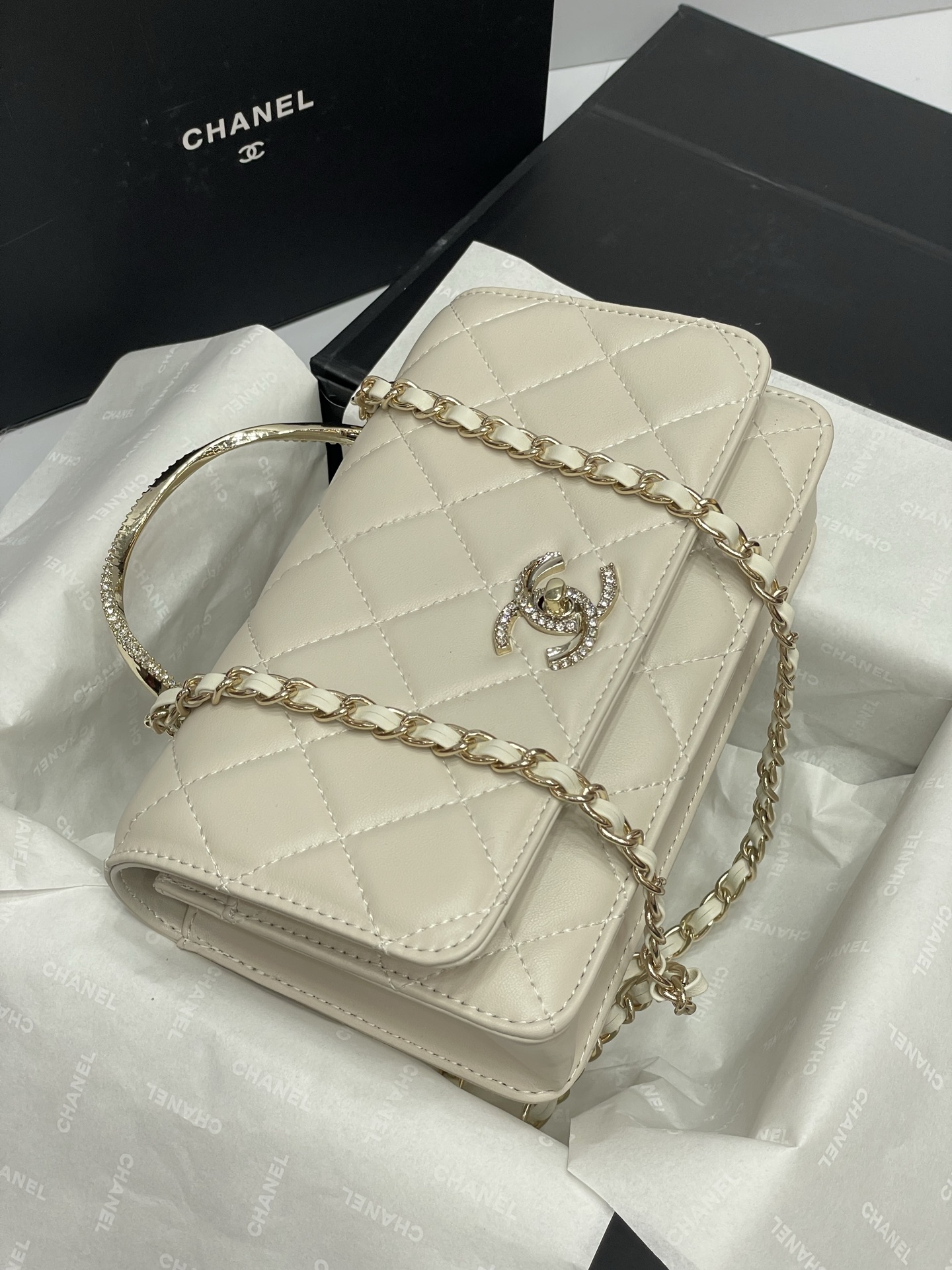 Chanel-Purse with handle