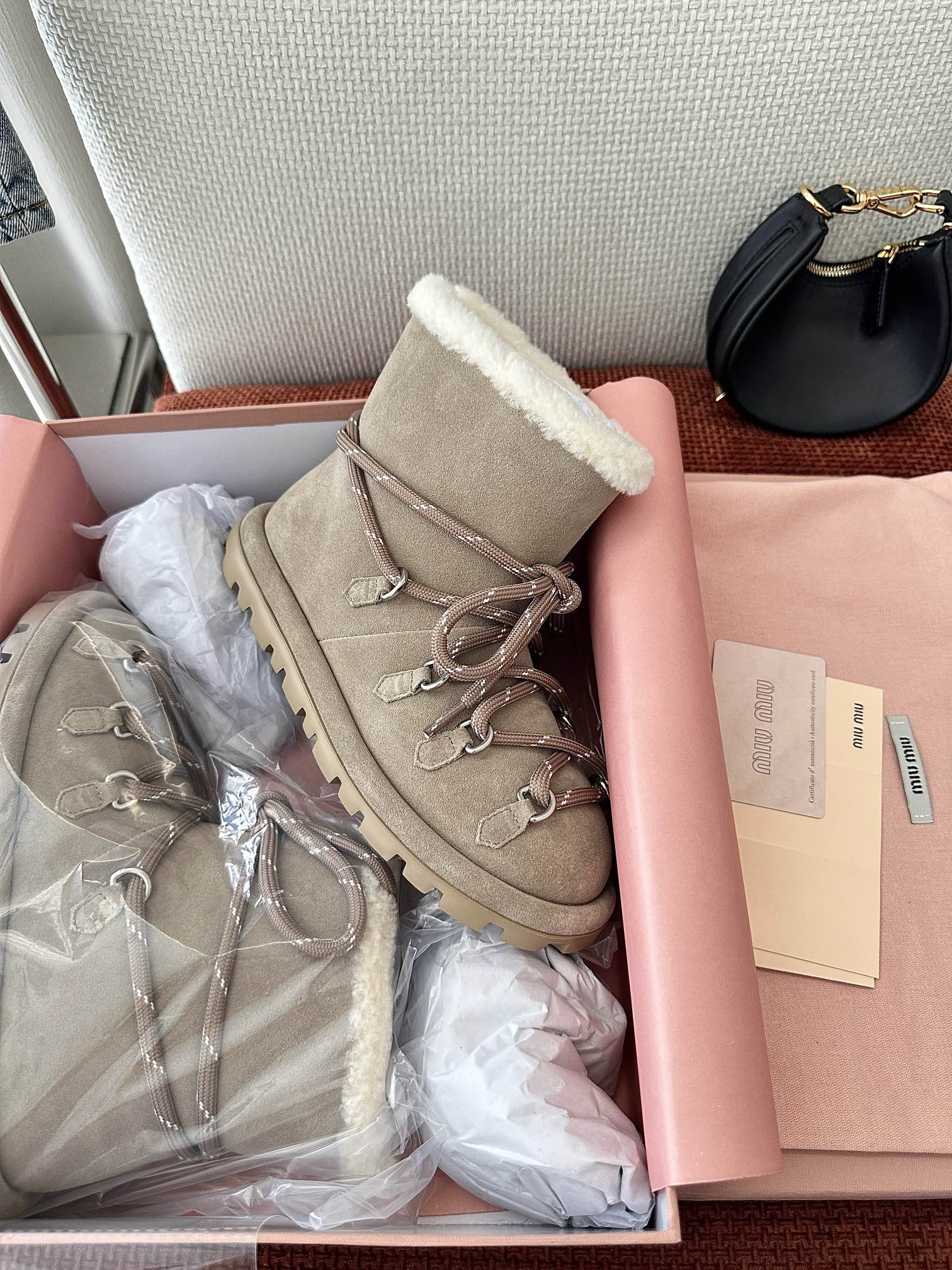 🍓 MIU MIU 24 New Lace-Up Wool Snow Boots