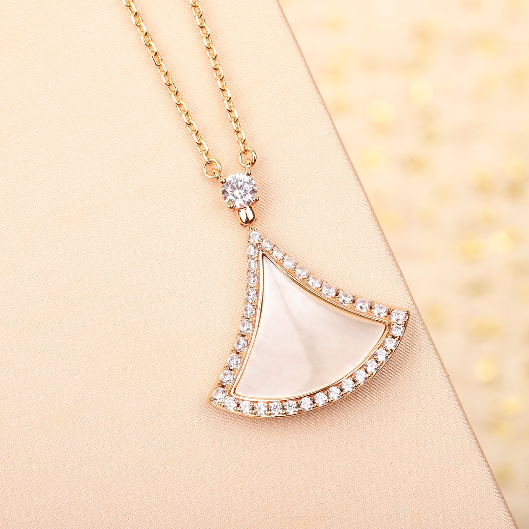 18K rose gold necklace