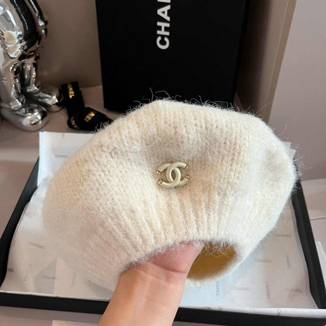 Chanel wool beret,