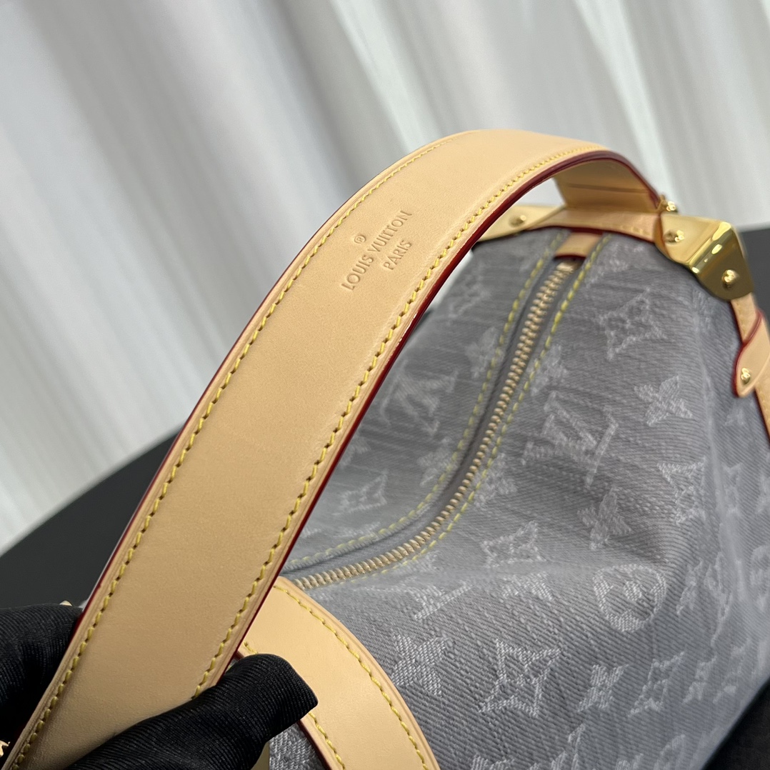 Louis Vuitton M12428 Side Trunk MM Bag