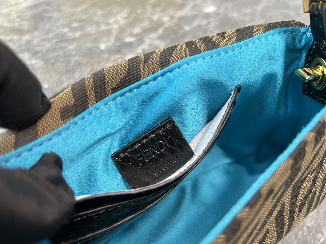 FENDI-1997 Edition Baguette