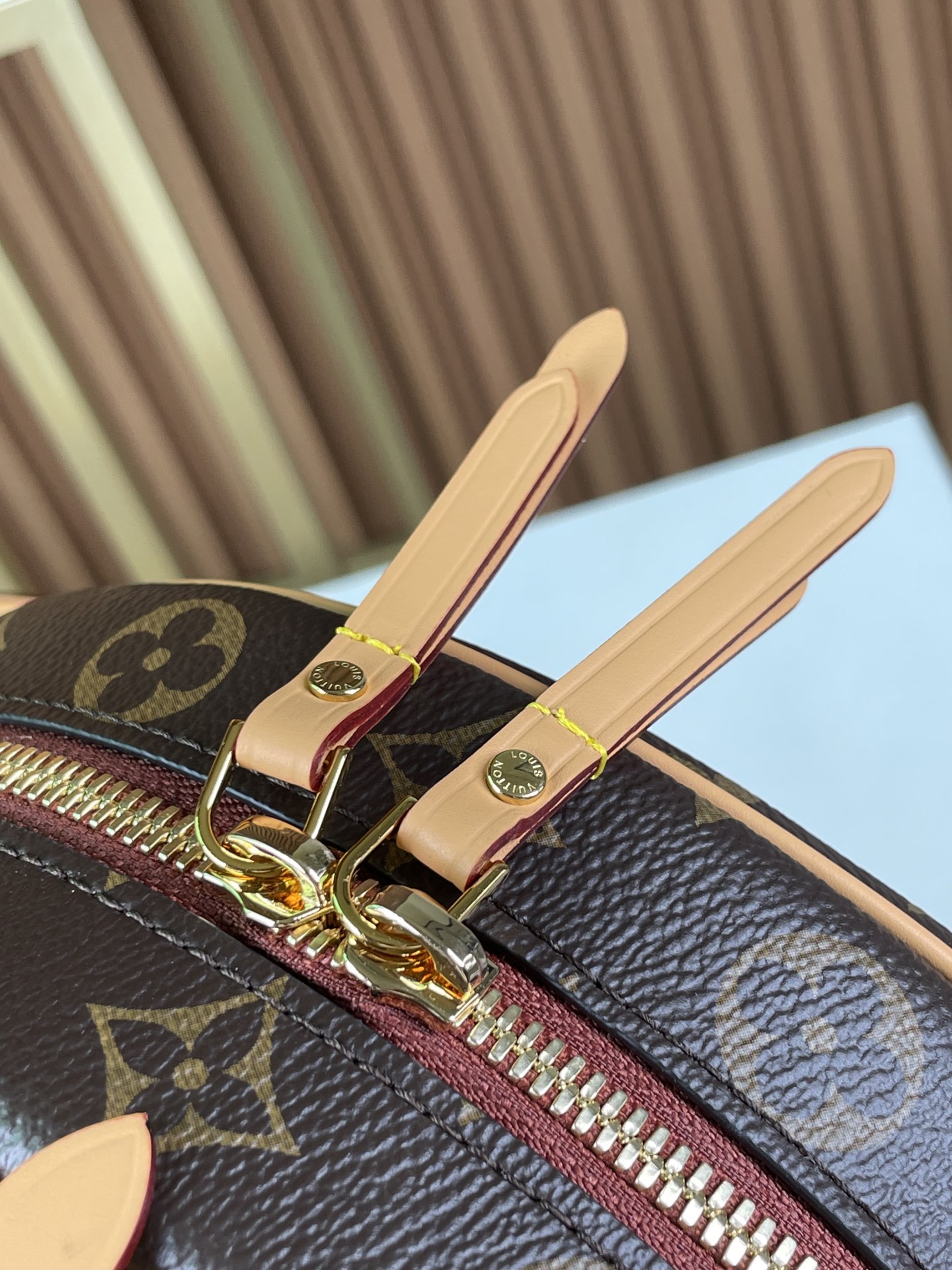 Louis Vuitton M45647 Boite Chapeau Souple MM