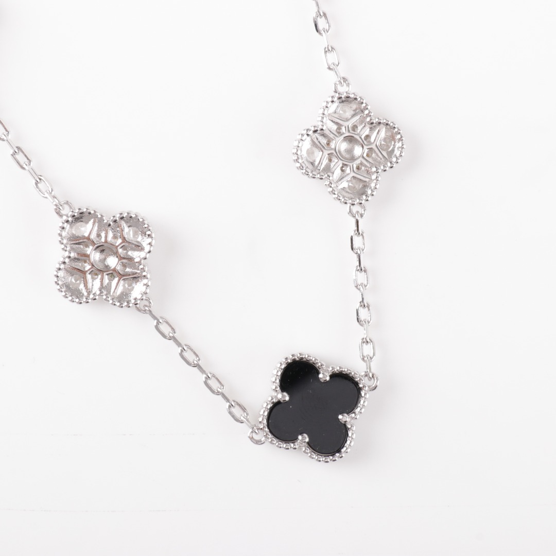 Van Cleef & Arpels VCA Clover Five-Flower Bracelet