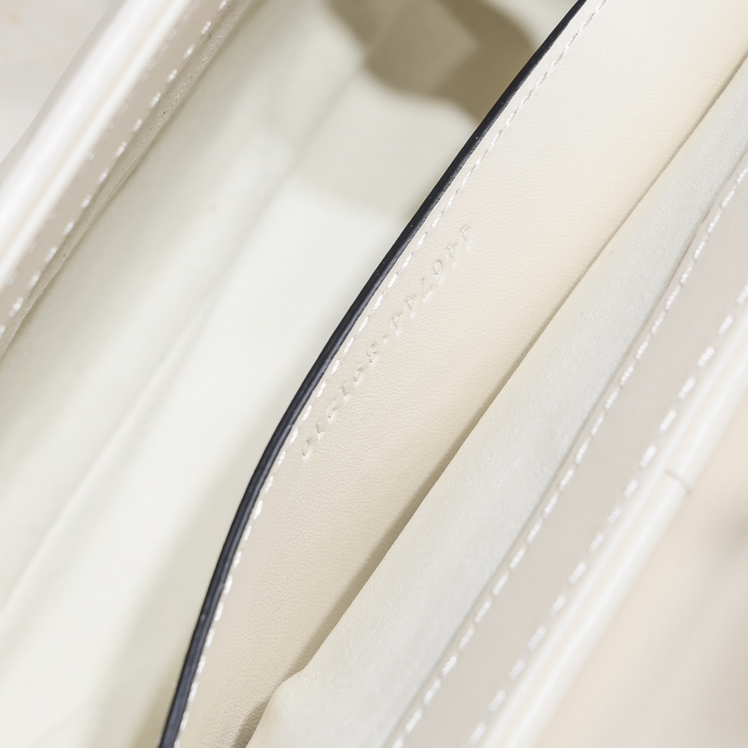 GG MARMONT SHOULDER BAG-White-446744