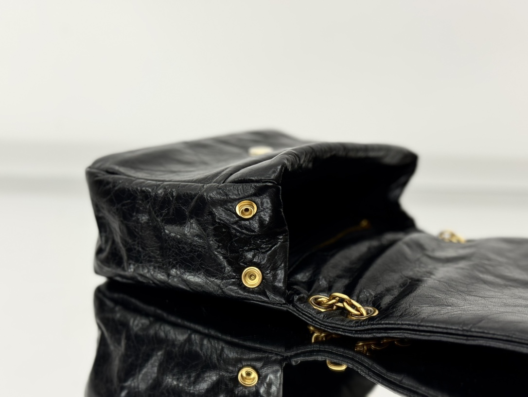 Balenciaga Monaco -Oily Wax Black Gold