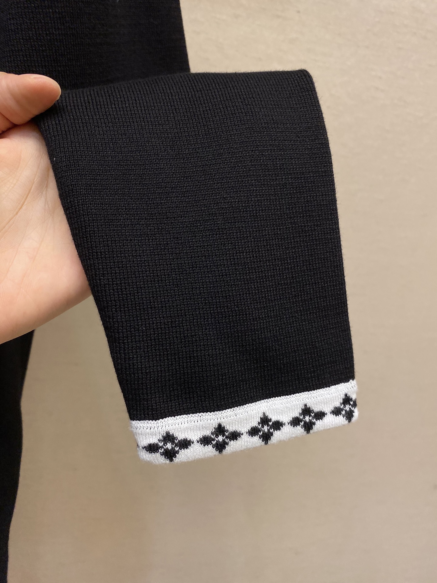 LV 1AGTLM Preppy Knitted Wool Blazer