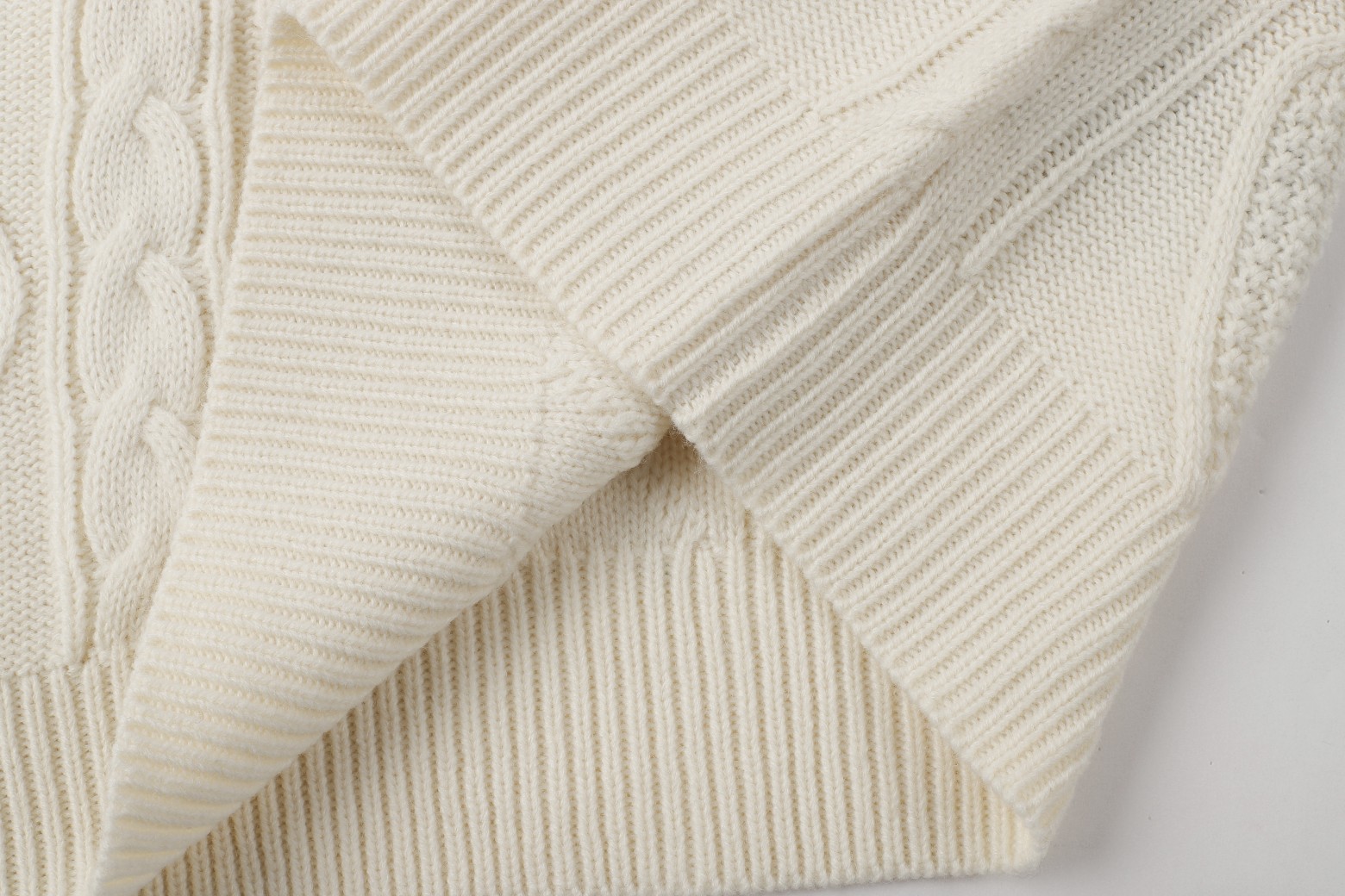 Dior DI- New autumn/winter sweater