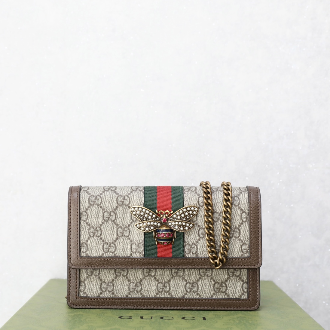 Gucci Beige GG Supreme Canvas Web Queen Margaret Chain Wallet