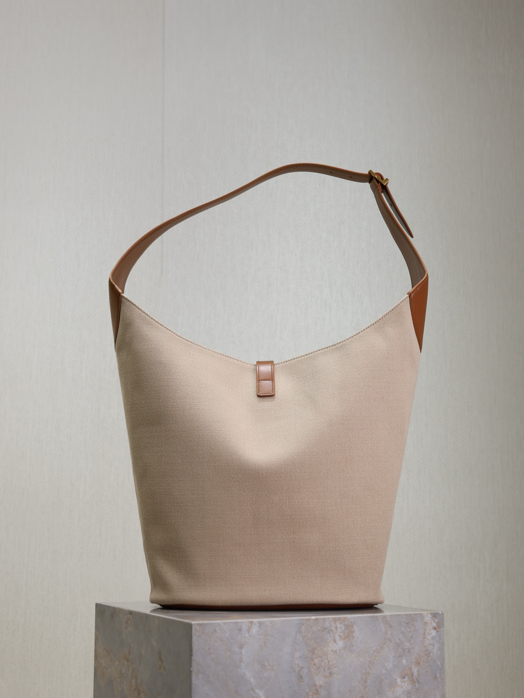 YSL LE 5 À 7 hobo in canvas and leather