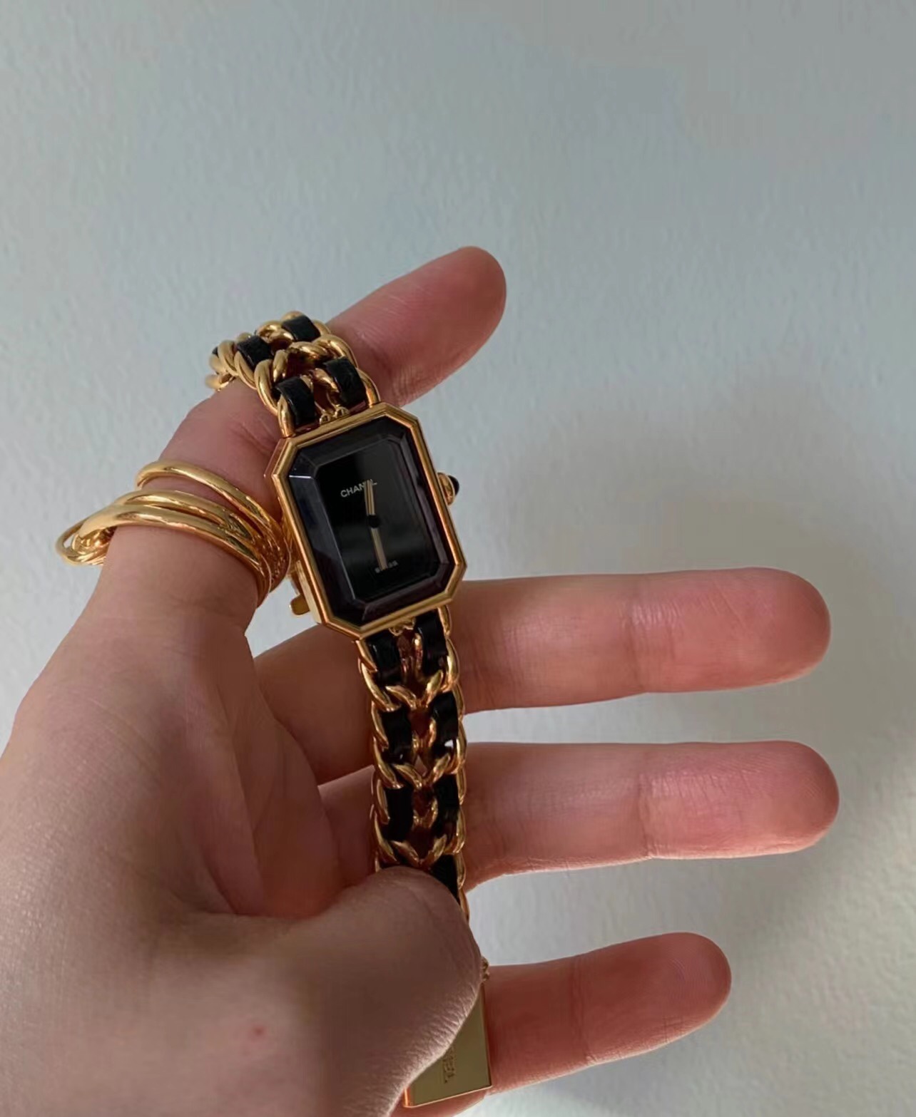 Chanel medieval sugar cube black gold black silver cowhide chain watch