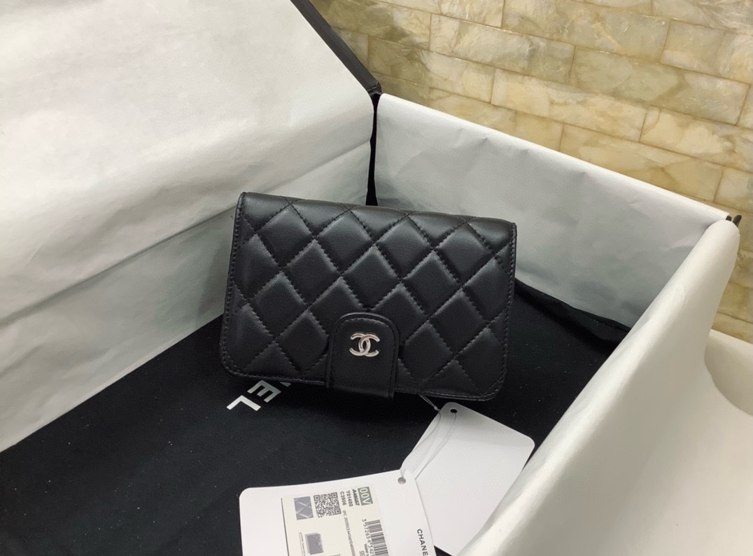 CHANEL Lambskin Bi-Fold Wallet