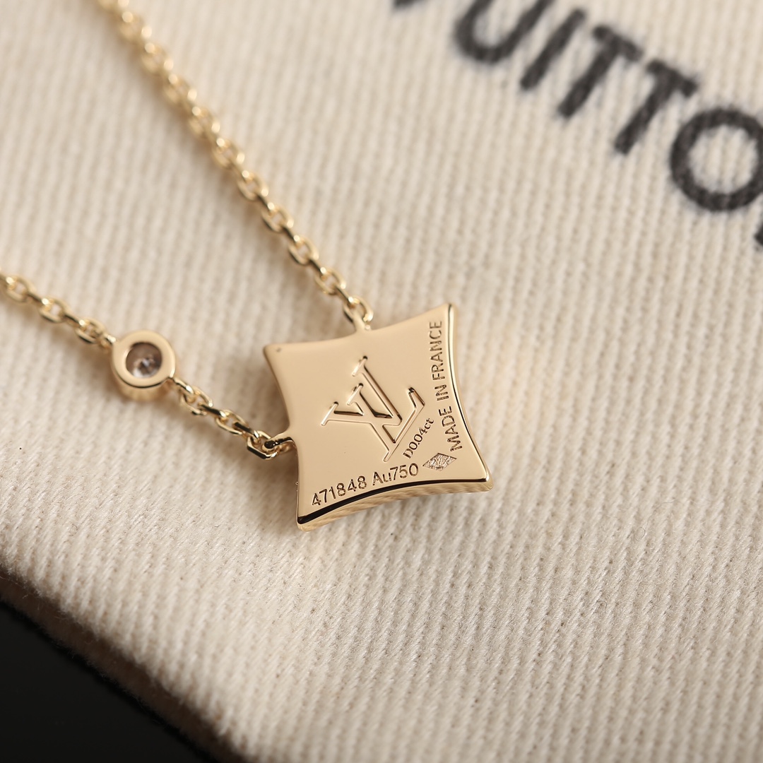 Q03276 Colour Blossom BB Star Pendant, Yellow Gold, Amazonite and Diamond