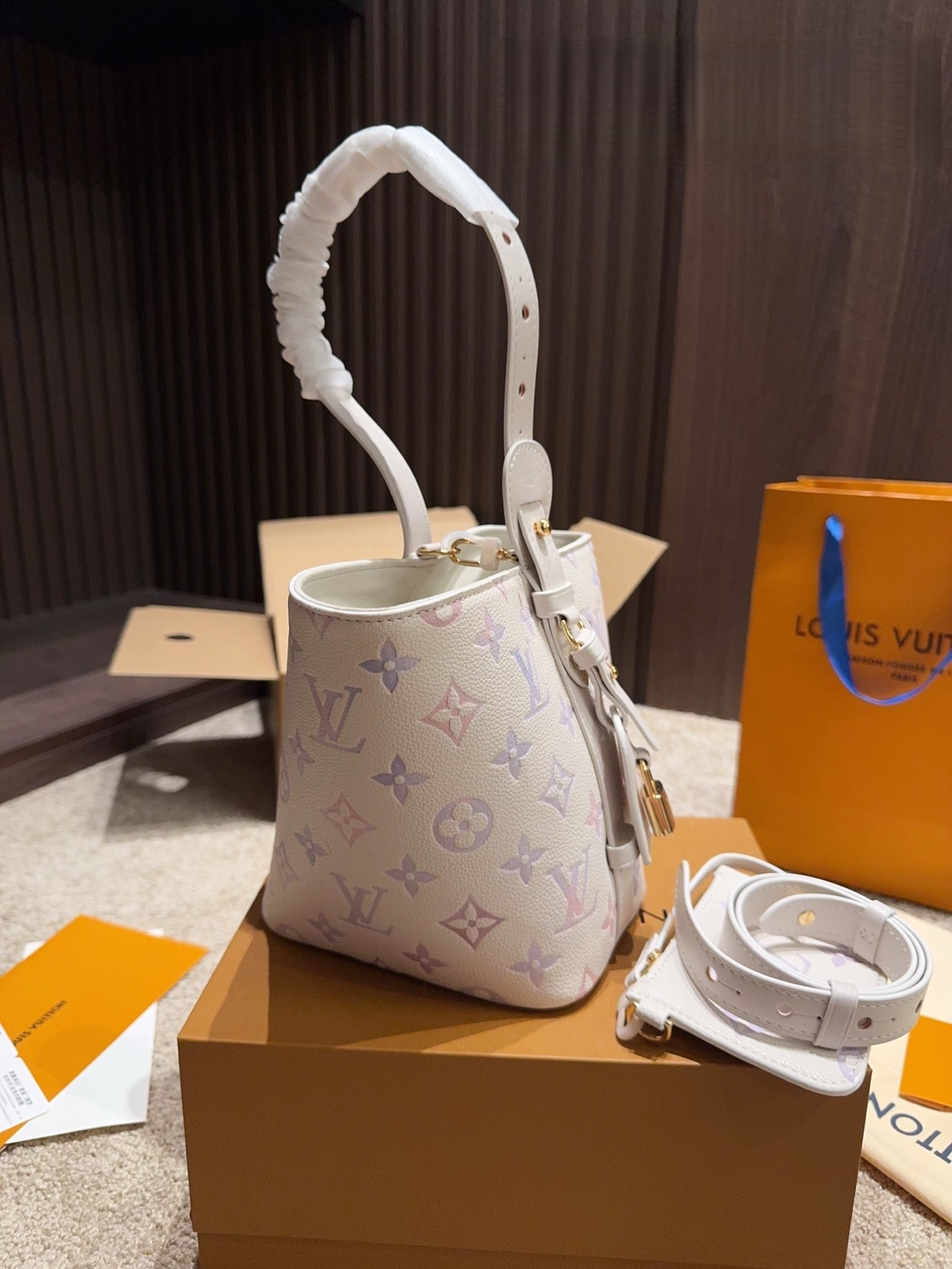 LV M25673 NEW All In BB