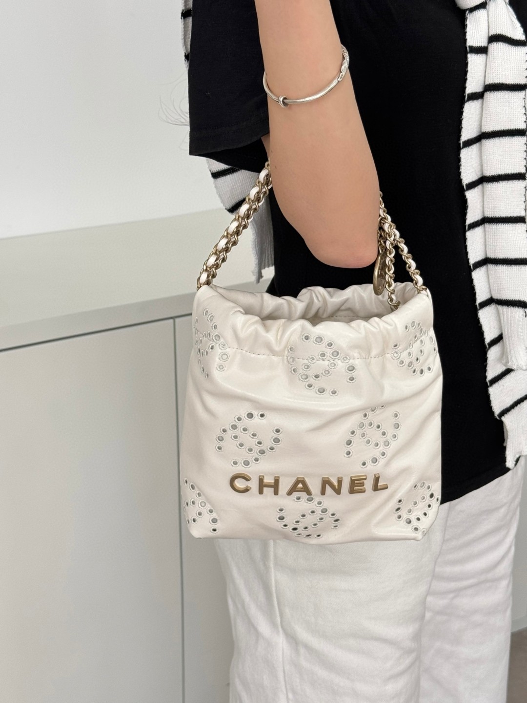Chanel 25P White Mini Coco Handle