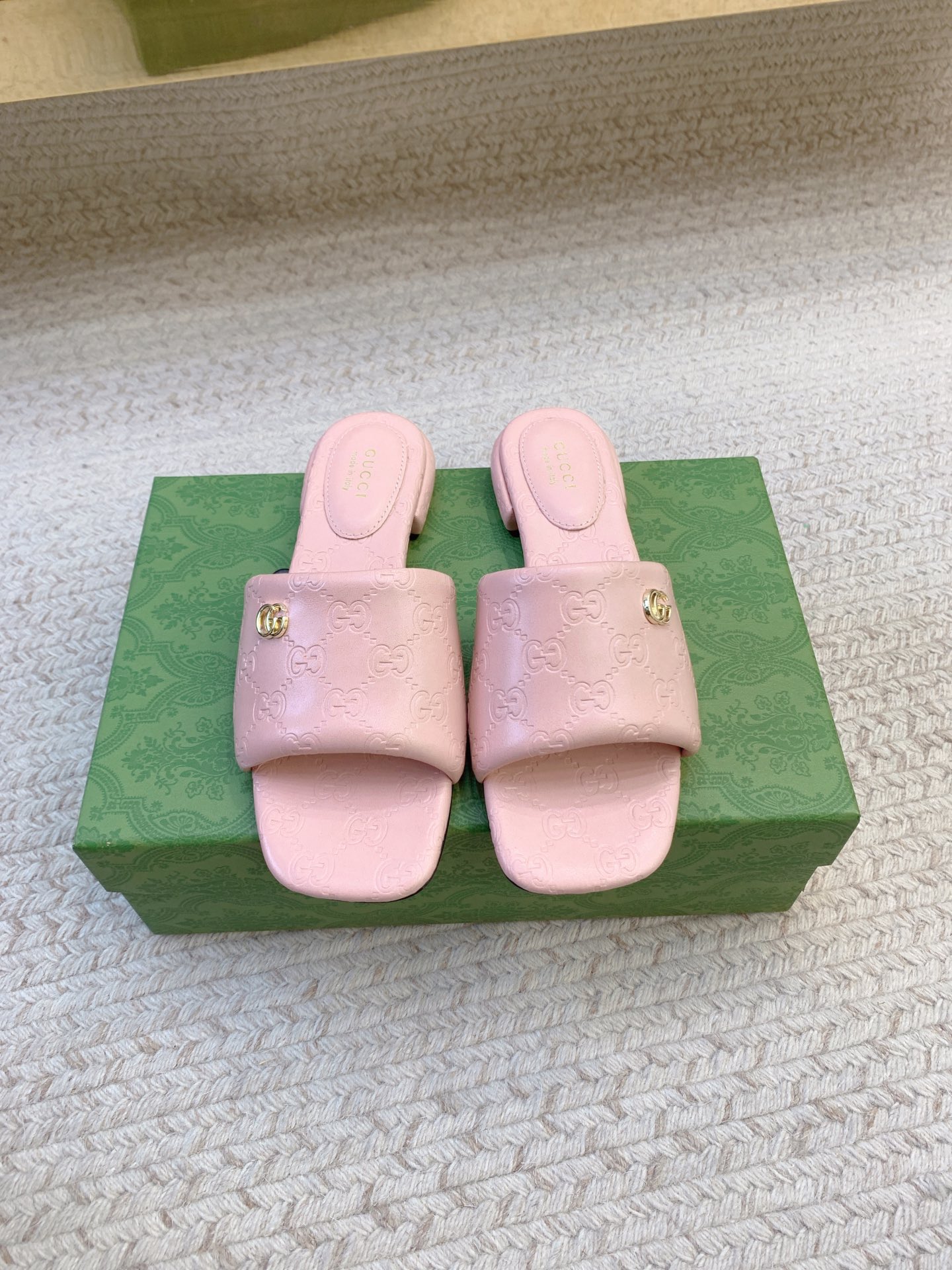 GUCCI Matte-Textured GG Slide Sandals