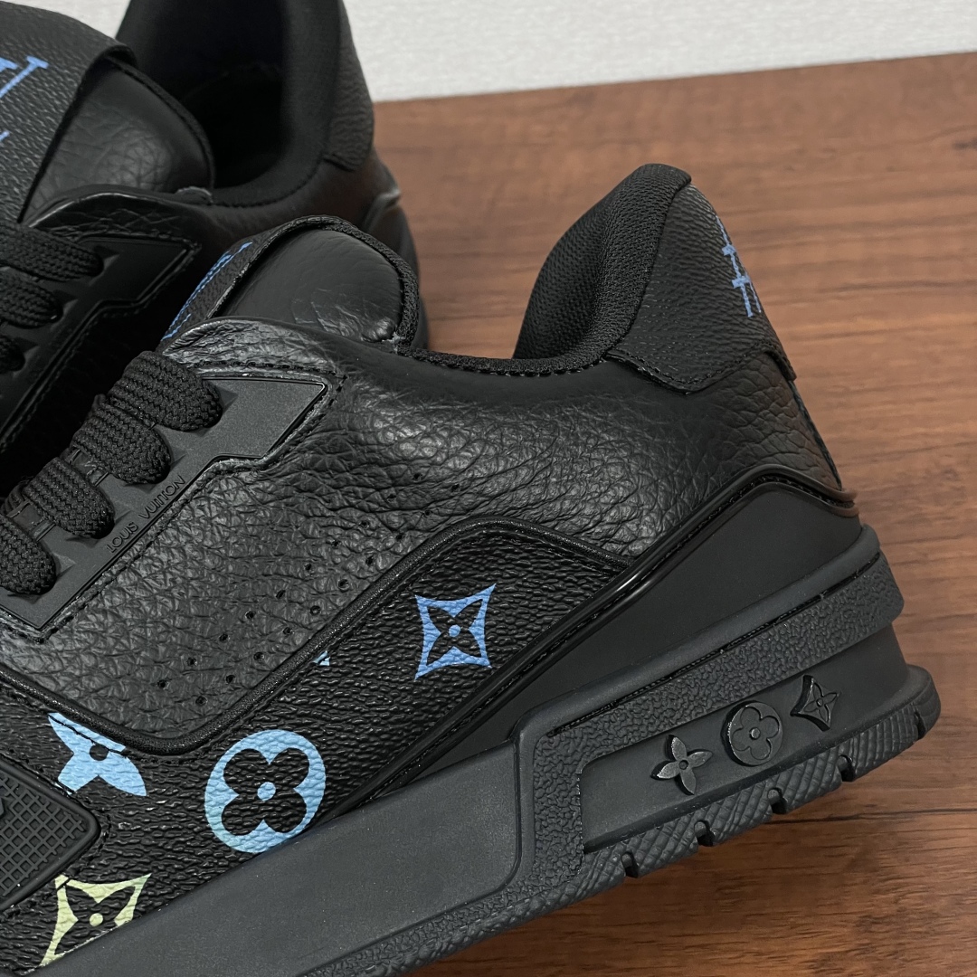 LV x TM TRAINER Sneakers