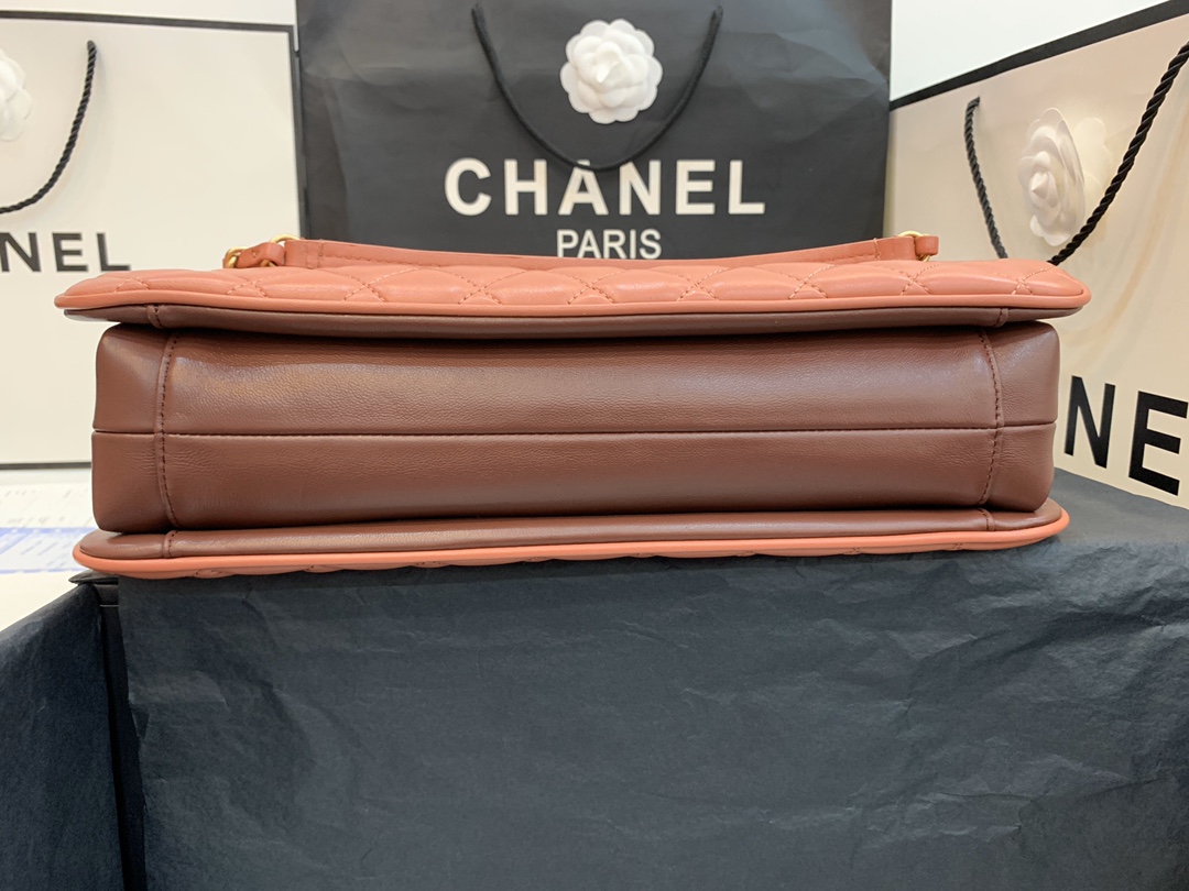 Chanel Cruise 2018 Bag Collection Features Pleated Handbags