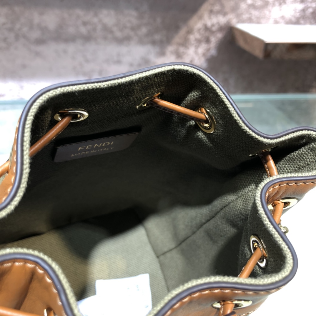 FENDI-Classic Denim FF Logo Embroidered Bucket Bag