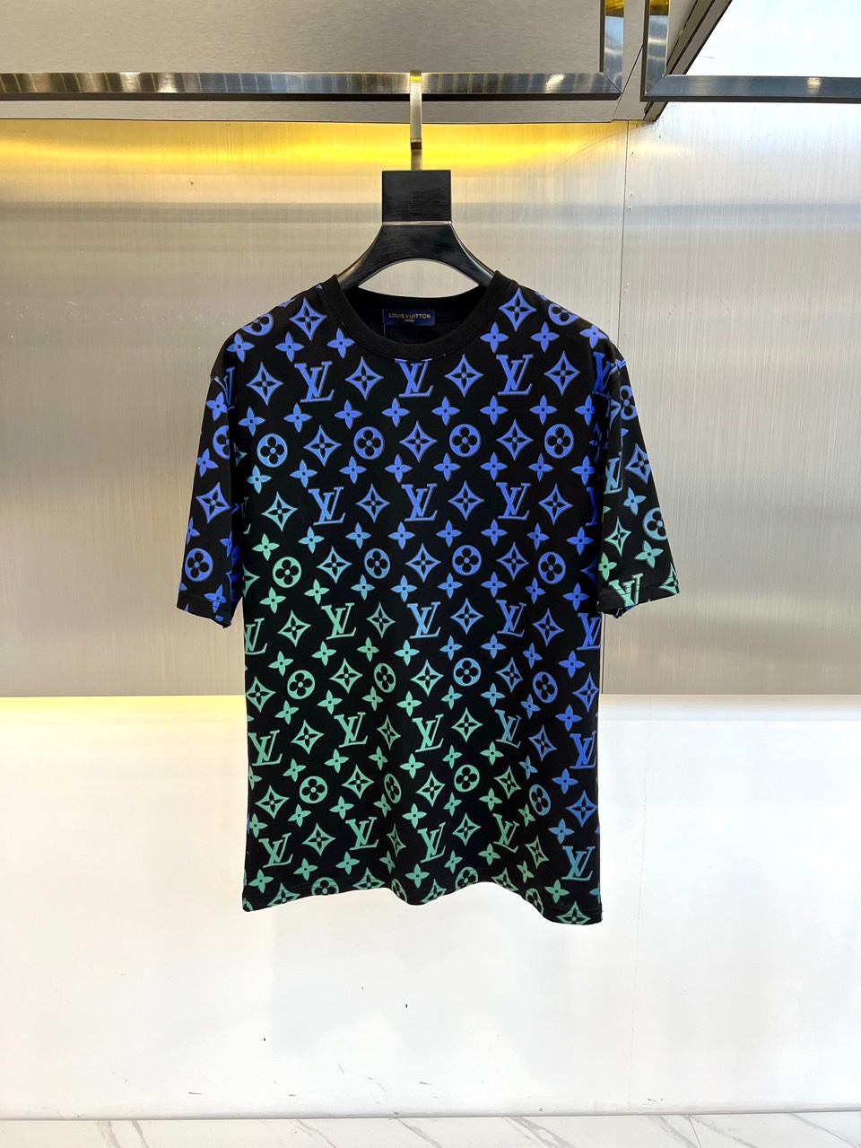 LV-24s vintage short sleeve T-shirt-blue and green
