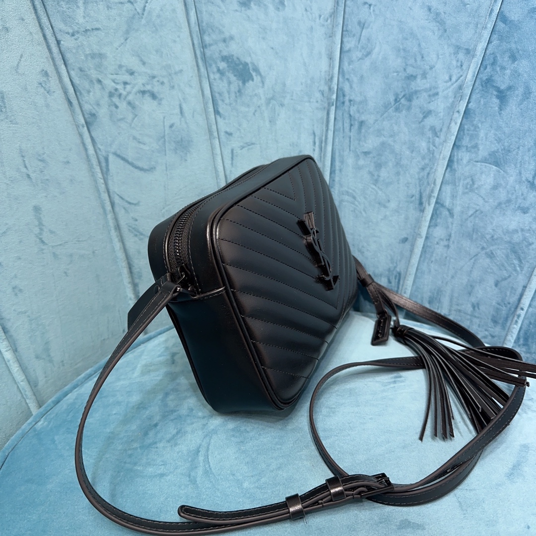 LOU quilted leather camera bag MONOGRAM SAINT LAURENT shoulder bag-black