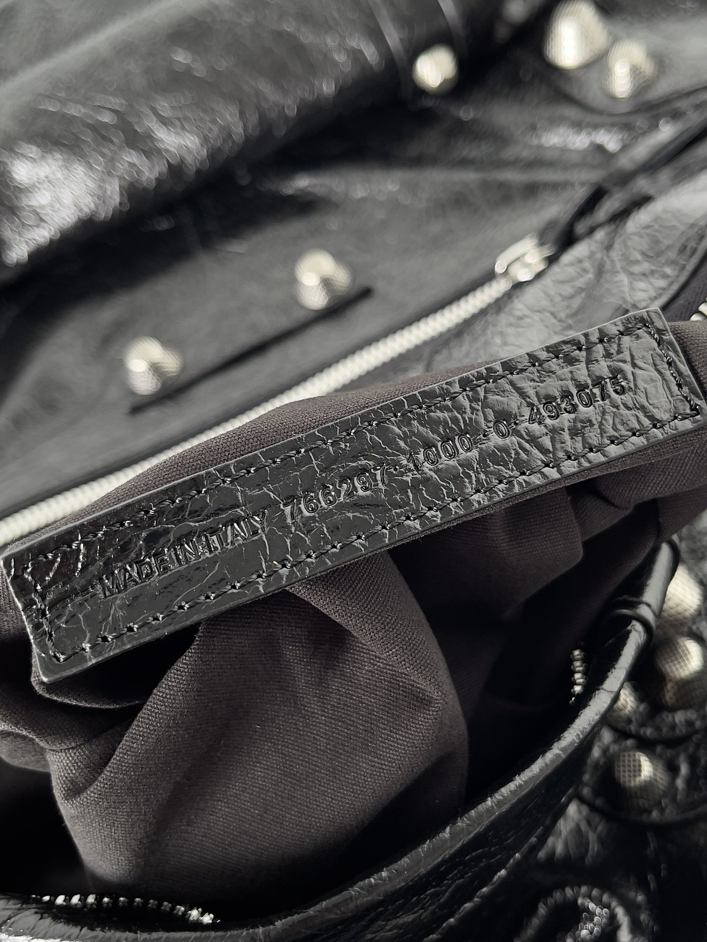 Balenciaga Le Cagole