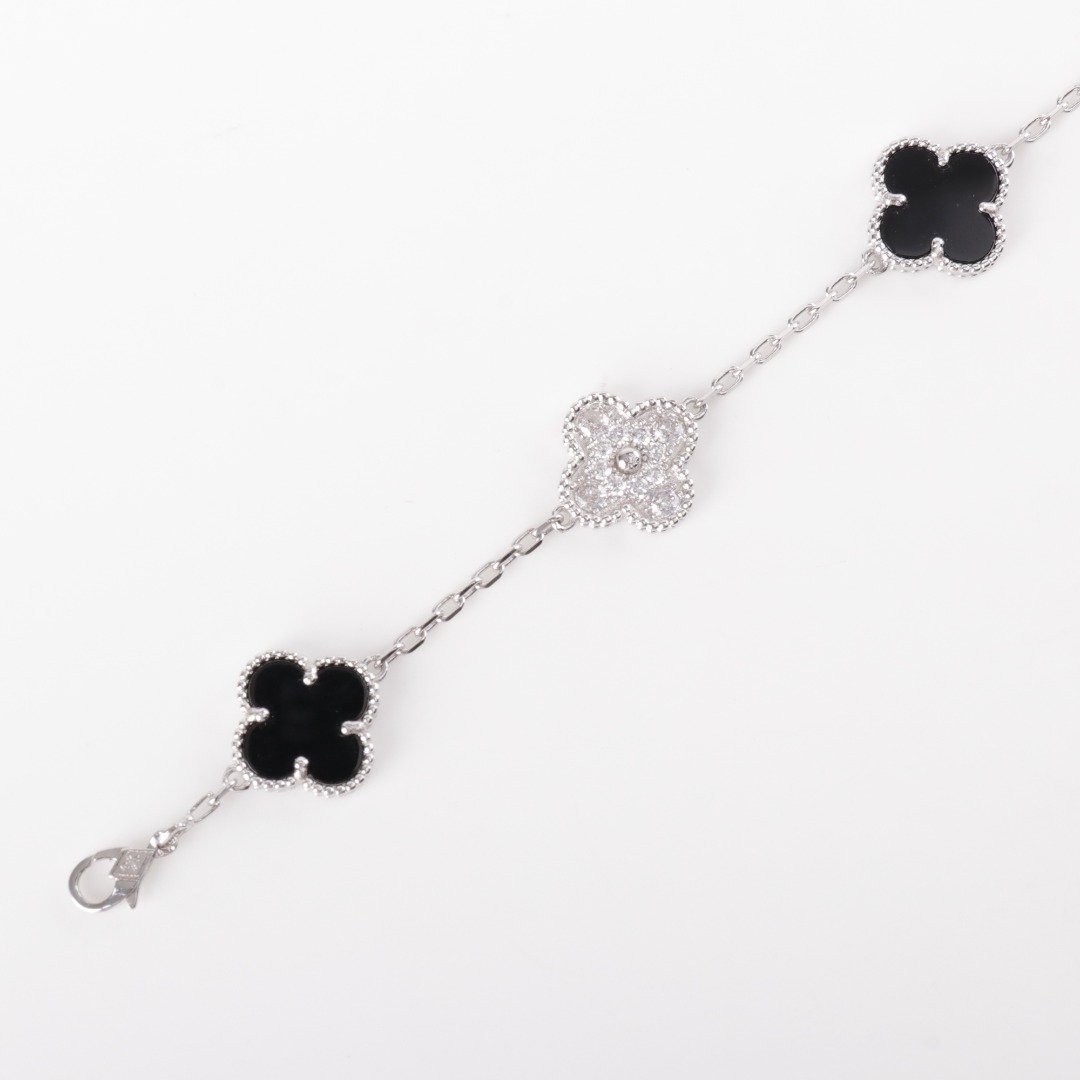Van Cleef & Arpels VCA Clover Five-Flower Bracelet