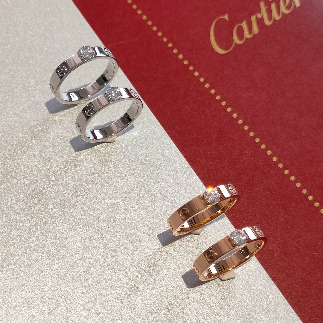 Cartier Classic LOVE Screw Ring – Raised Diamond