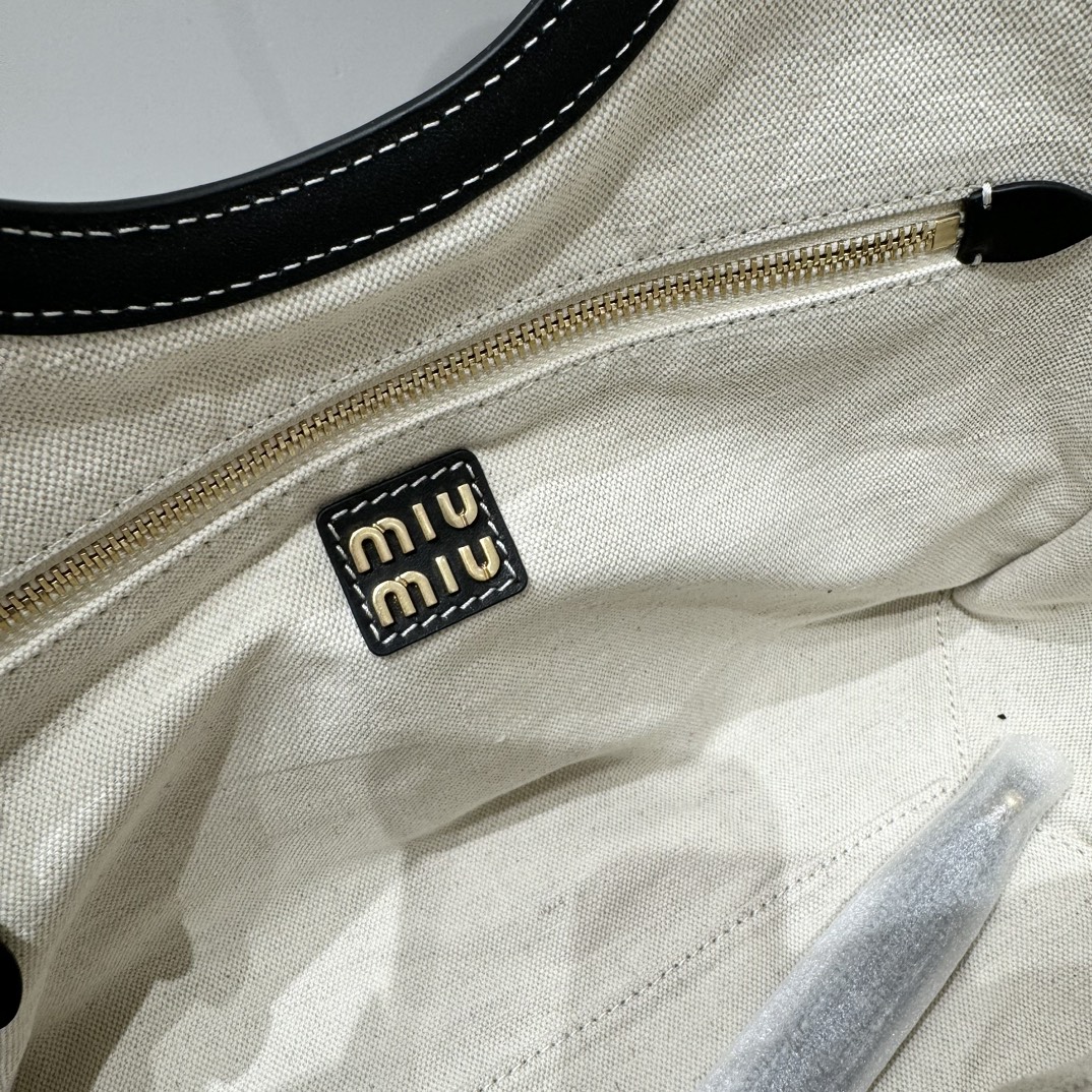 Miu Miu Ivy tote bag