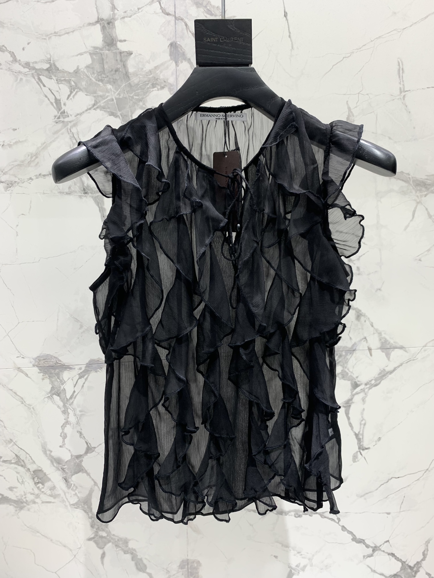 Ermanno Scervino Ruffled Sleeveless Fly Top