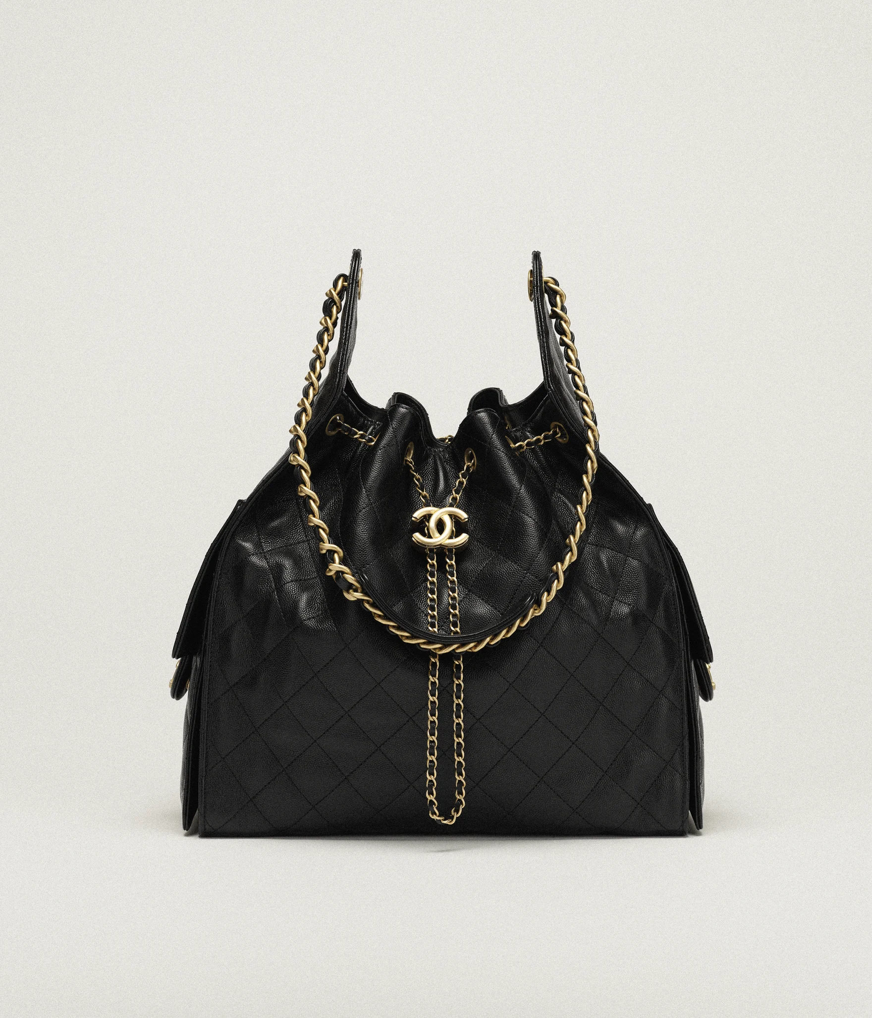 CHANEL 25 Medium Handbag
