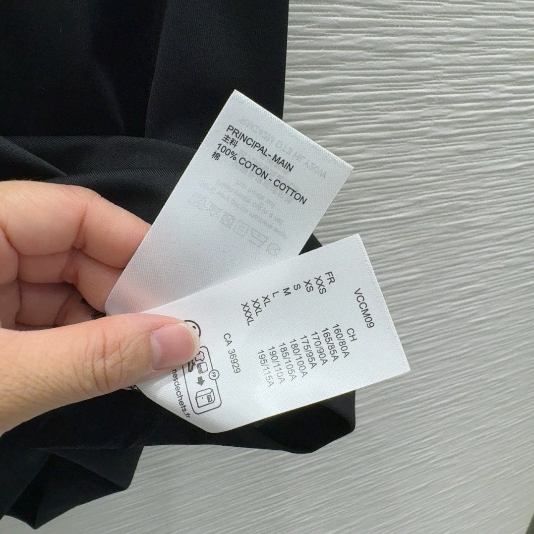 LOUIS VUITTON Monogram Pocket T-shirt