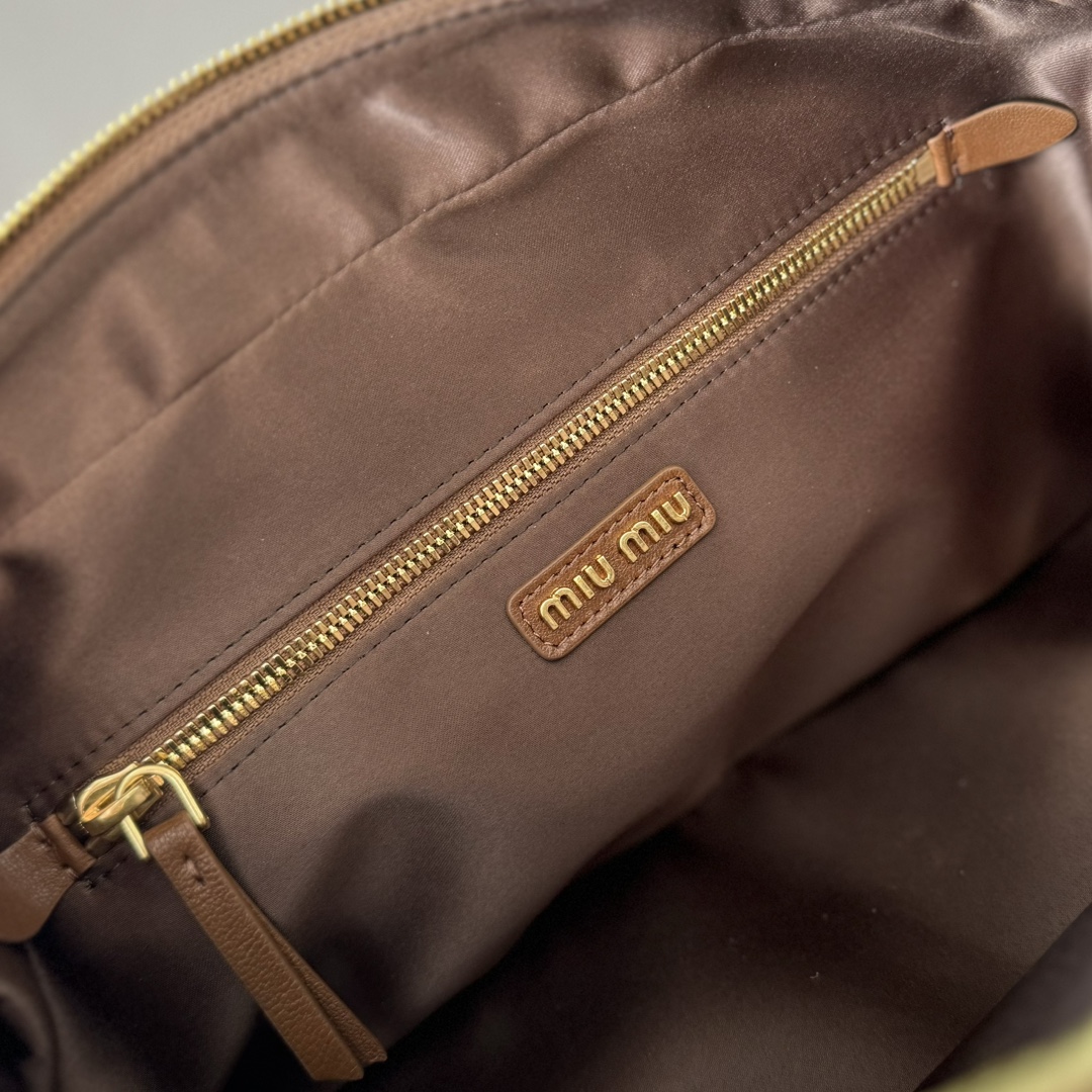 MIUMIU-Pocket washed nappa leather bag