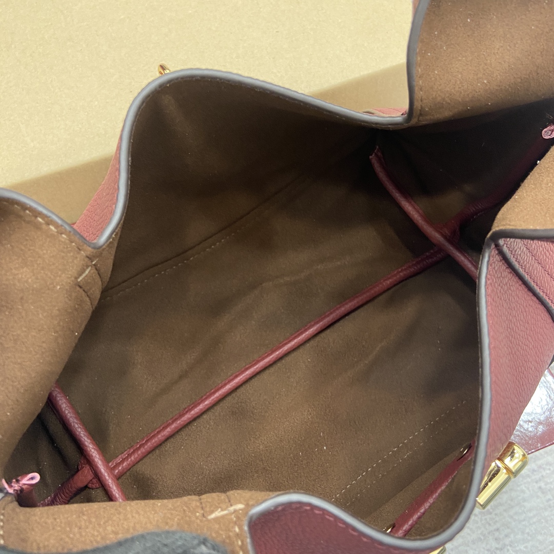 Gucci Softbit medium top handle bag