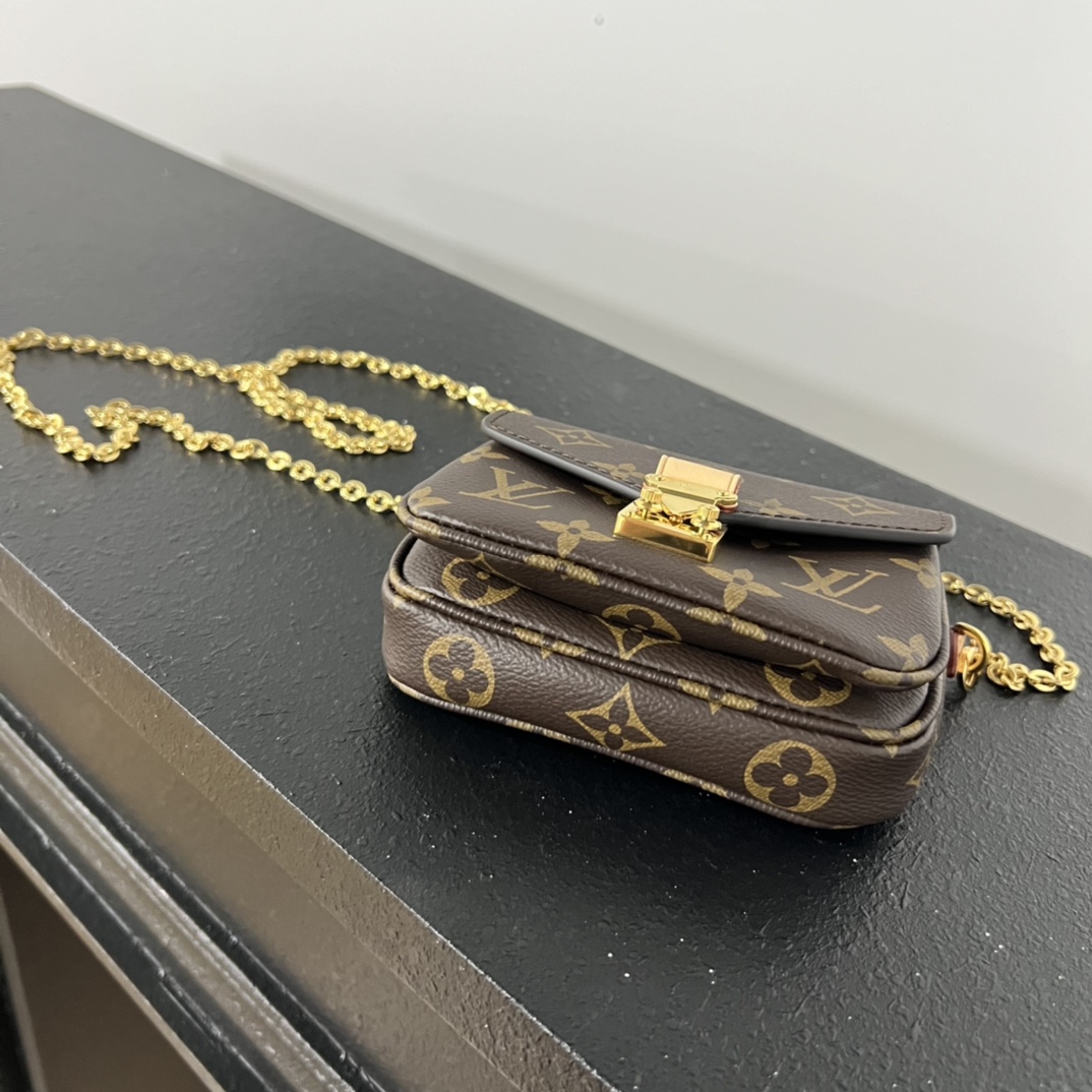 LV-M81267-Messenger Bag