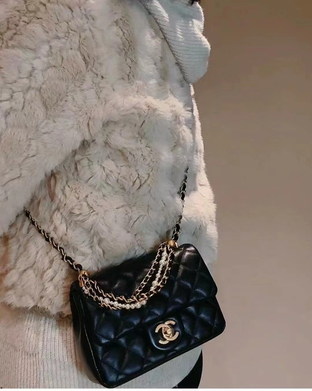 Black new pearl mini cf chain bag